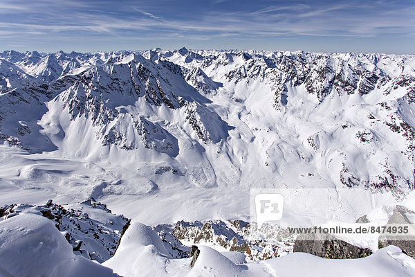 Panorama der Stubaier und Ötztaler Berge Tirol Österreich
