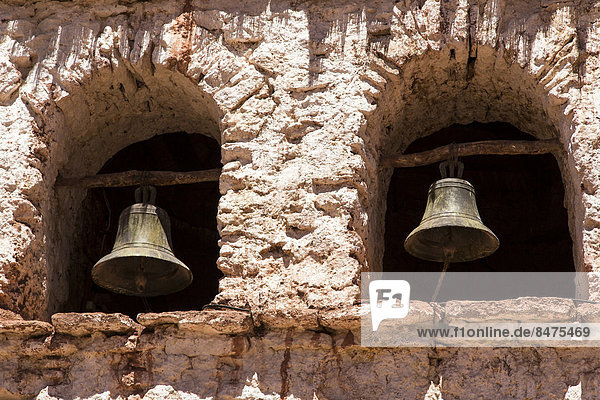 Kirchenglocken von Machuca  Anden  Atacama-Wüste  Chile
