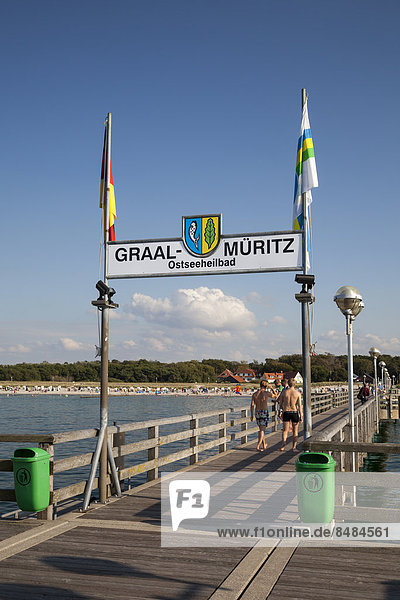 Seebr¸cke  Graal-M¸ritz  Mecklenburg-Vorpommern  Deutschland