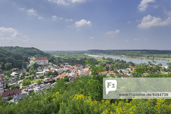 Ausblick auf die Stadt vom H¸gel der drei Kreuze  Cholewianka  Kazimierz Dolny  Woiwodschaft Lublin  Polen