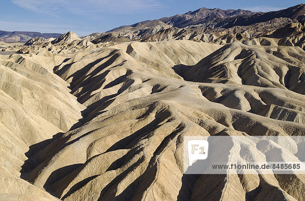 Erosionsstrukturen im Gestein  Badlands  im Gower Gulch  vom Zabriskie Point  Death-Valley-Nationalpark  Kalifornien  USA