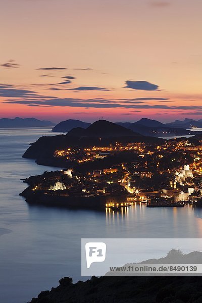 hoch  oben  Europa  Sonnenuntergang  Ansicht  Flachwinkelansicht  UNESCO-Welterbe  Winkel  Kroatien  Dalmatien  Dubrovnik