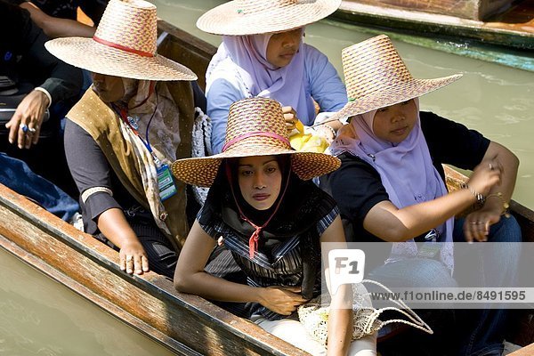 Bangkok  Hauptstadt  Frau  fließen  Boot  Besuch  Treffen  trifft  Markt  Thailand