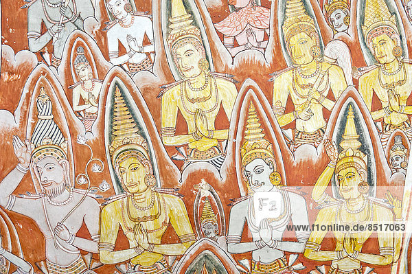Colourful wall painting  fresco  praying gods with nimbus  halo  Maharaja-Iena cave  Buddhist cave temple of Dambulla  Golden Temple of Dambulla  Central Province  Sri Lanka