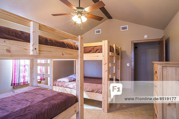 USA  Texas  Schlafzimmer mit Doppelstockbetten