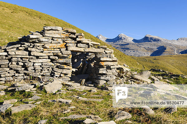 Spanien  Aragonien  Zentralpyrenäen  Canon de Anisclo  Ordesa y Monte Perdida Nationalpark  alte Berghütte