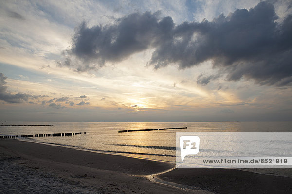 Germany  Mecklenburg-Western Pomerania  Graal-Mueritz  part of beach at sunset