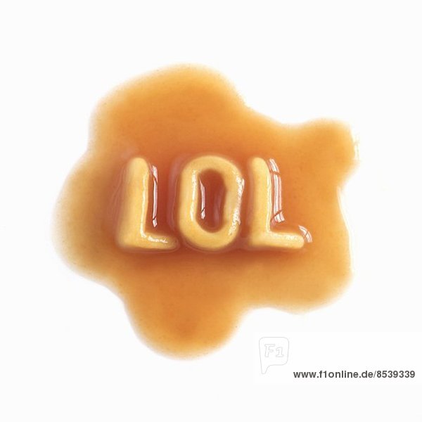 Schriftzug LOL aus Spaghetti