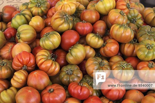 Lots of beefsteak tomatoes at the market