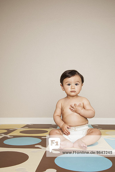 Junge - Person Stoff jung Windel Kleidung 8 Baby Monat alt