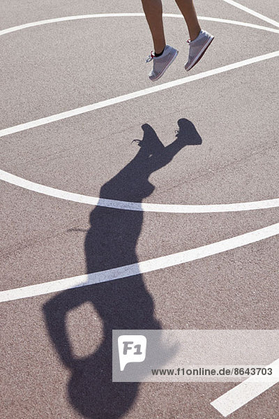 Schatten eines Basketballspielers