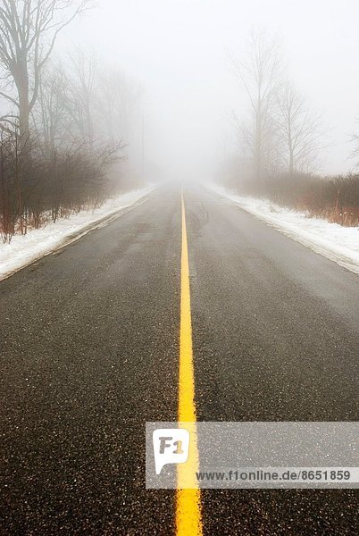 Fernverkehrsstraße  Nebel