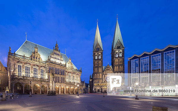 Gebäude Kathedrale Parlamentsgebäude Bremen Deutschland rechts UNESCO-Welterbe