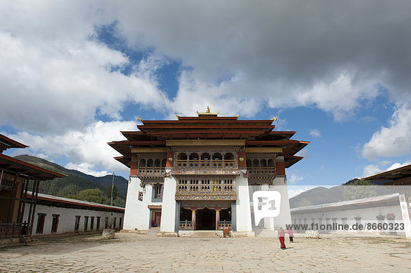 Versammlungshalle  buddhistisches Kloster Gangtey Goempa  Gangteng Monastery  Phobjika Tal  Königreich Bhutan
