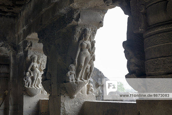 Steinreliefs in Höhle 21  Kailashanatha-Höhle  Ellora-Höhlen  UNESCO-Weltkulturerbe  Ellora  Maharashtra  Indien