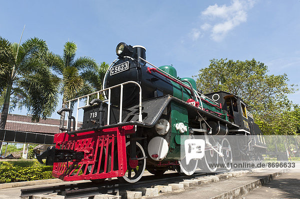 Dampflokomotive in einem Museum  Kanchanaburi  Provinz Kanchanaburi  Thailand
