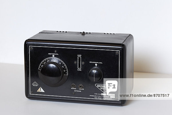 Kleinradio Huth E82W von 1928  technisches Design  Radiomuseum Duisburg  Nordrhein-Westfalen  Deutschland