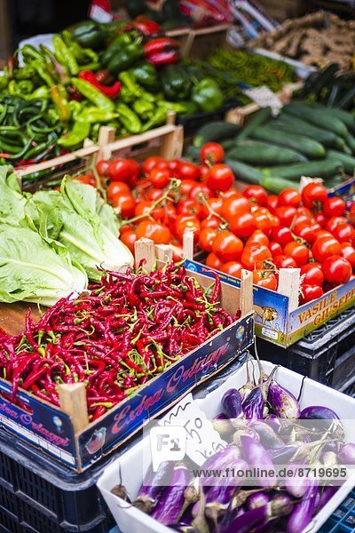 Peperoni  Europa  Lebensmittel  Gemüse  Tomate  verkaufen  Italien  Markt  Palermo  Sizilien