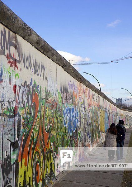 Berlin  Hauptstadt  Europa  Osten  Wand  gehen  Galerie  vorwärts  Wandbild  Seitenansicht  Deutschland