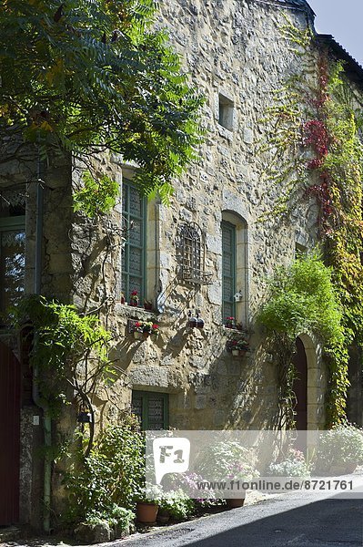 Frankreich französisch Tradition Wohnhaus Stadt Landschaftlich schön landschaftlich reizvoll Geographie Bordeaux Gironde