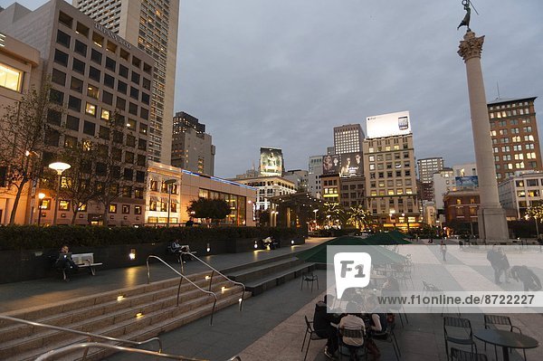 Union Square at dusk  San Francisco  California  United States of America  North America