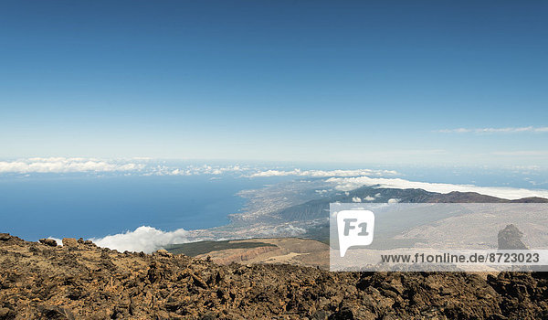 Vulkanlandschaft  Überblick vom Pico del Teide  3718m  auf das Orotava-Tal  Parque Nacional de las Cañadas del Teide  Teide-Nationalpark  UNESCO Weltnaturerbe  Teneriffa  Kanarische Inseln  Spanien