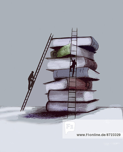 Männer erklimmen Leitern die an Bücherstapeln lehnen