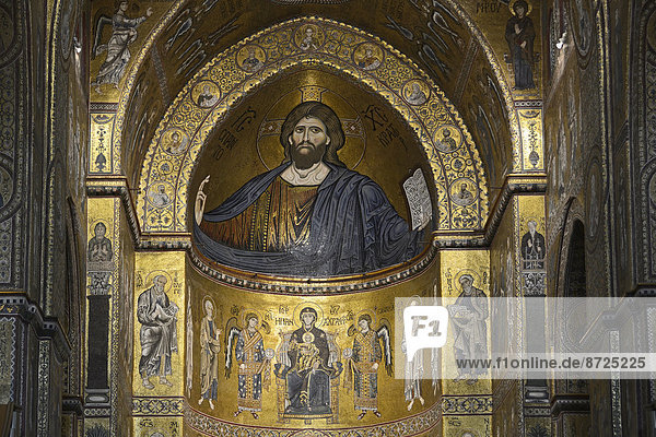 Mosaik von Jesus Christus  Kathedrale Santa Maria Nuova  Sizilien  Italien  Europa