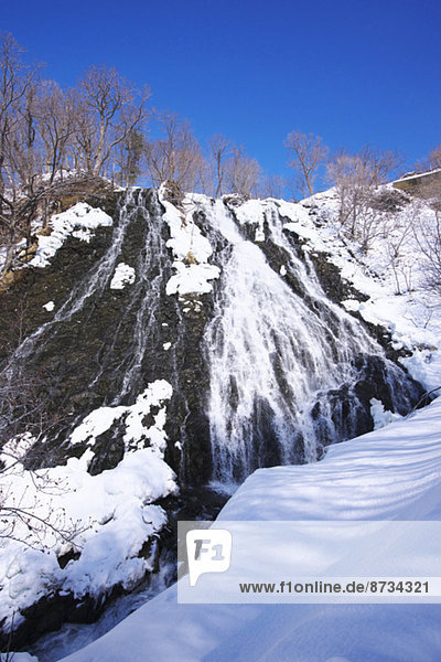 Snow at Oshinkoshin waterfall  Hokkaido
