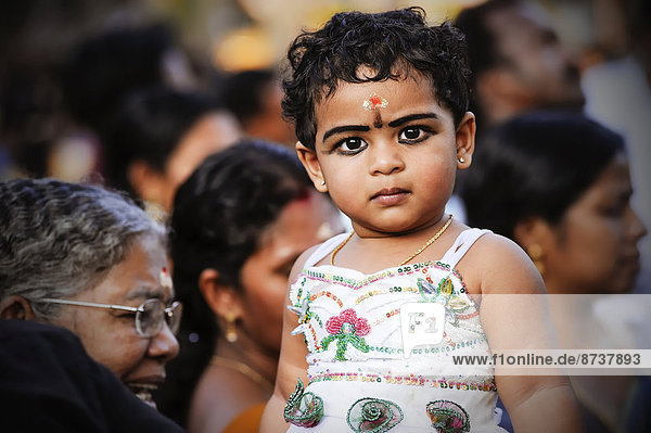 Girl at Hindu temple festival  Thrissur  Kerala  South India  India