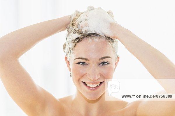 Frau  Schönheit  waschen  Haar