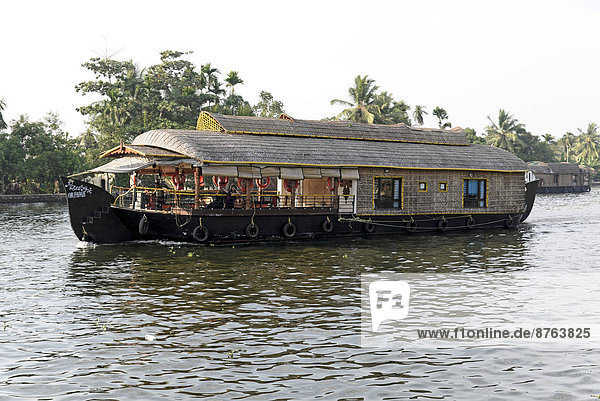 Hausboot  backwaters  bei Alappuzha  Kerala  Südindien  Indien