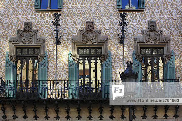 Lifestyle Fenster Ehrfurcht Balkon Fassade Hausfassade Barcelona Passeig De Gracia Spanien