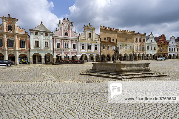 Czechia  Vysocina  Telc  view to row of historic houses at marketplace