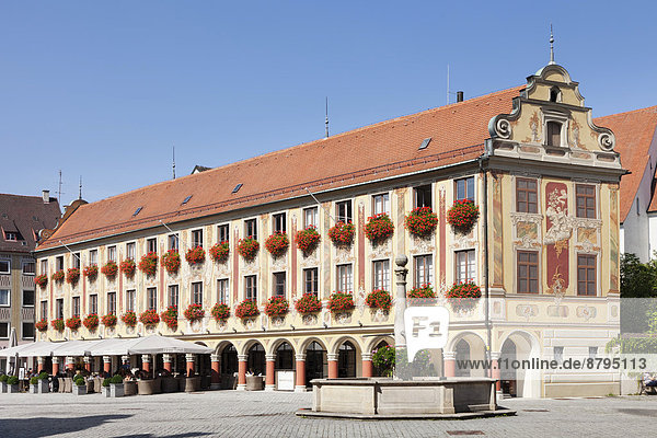 Steuerhaus am Marktplatz von Memmingen  Unterallgäu  Schwaben  Bayern  Deutschland