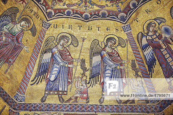 Mittelalterliche Mosaiken an der Decke des Baptisteriums  Kathedrale von Florenz  Florenz  Toskana  Italien