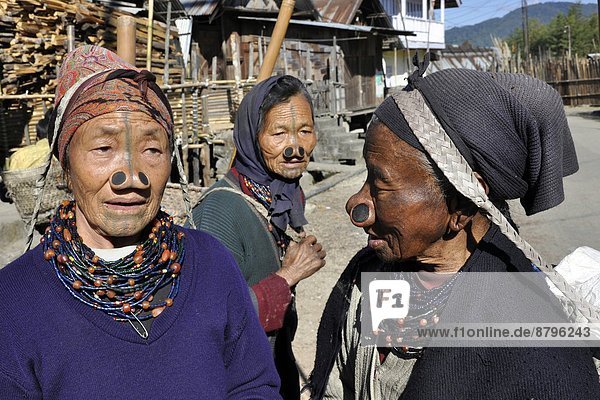 India  Arunachal Pradesh  Ziro valley  Apatani village  daily life                                                                                                                                      