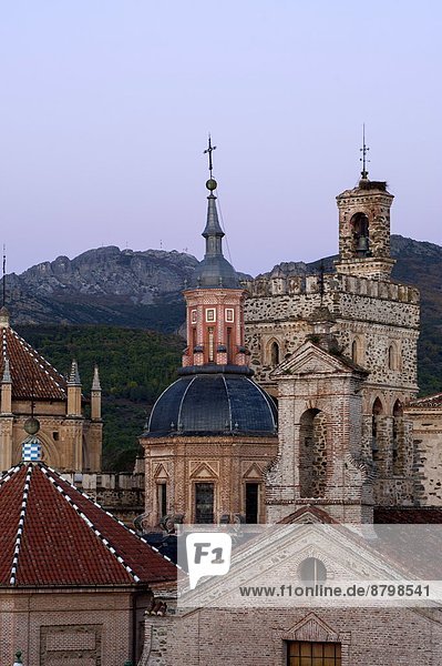 Europa  Monarchie  UNESCO-Welterbe  Caceres  Extremadura  Kloster  Spanien
