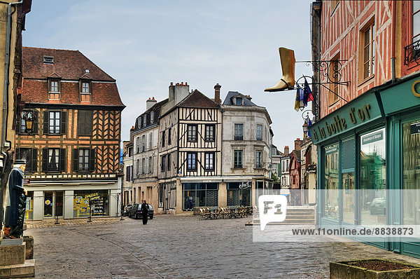 Frankreich Stadtplatz Auxerre Burgund