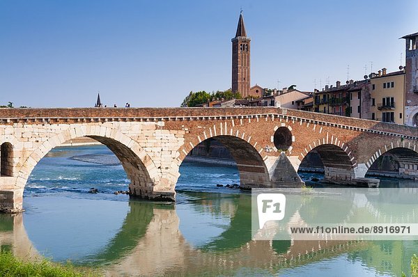 Ponte Pietra  Verona  River Adige  UNESCO World Heritage Site  Veneto  Italy  Europe