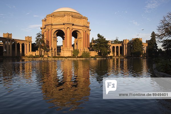 Vereinigte Staaten von Amerika  USA  Nordamerika  Kalifornien  Palace of Fine Arts  San Francisco