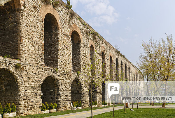 Valens-Aquädukt,  Fatih-Gedenkpark,  Fatih An?t Park?,  Stadtteil Fatih,  Istanbul,  europäischer Teil,  Türkei