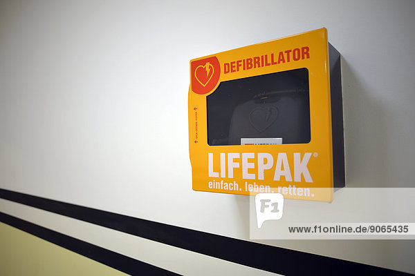 LIFEPAK Defibrillator zur Lebensrettung  Baden-Württemberg  Deutschland