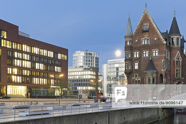 Deutschland  Hamburg  Alt- und Neubauten in Speicherstadt und Hafencity