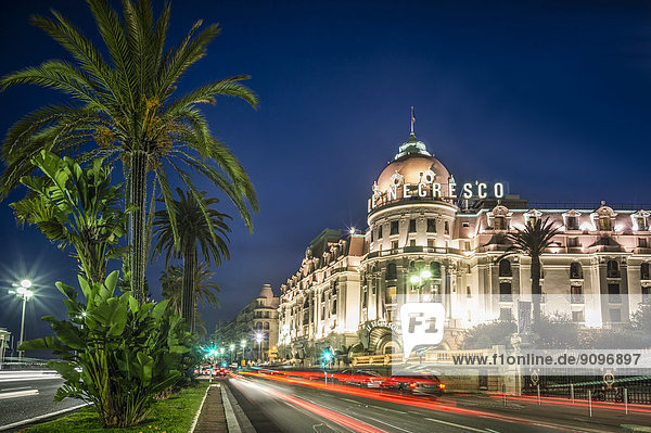 Hotel Negresco bei Nacht  Nizza  Frankreich