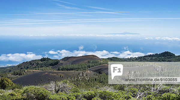 'Volcanic landscape on the ''Ruta de los Volcanes''  Cumbre Vieja Natural Park  La Palma  Canary Islands  Spain'