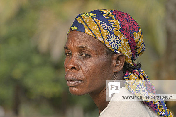 Woman wearing a headscarf  portrait  Nkala  Bandundu Province  Democratic Republic of the Congo