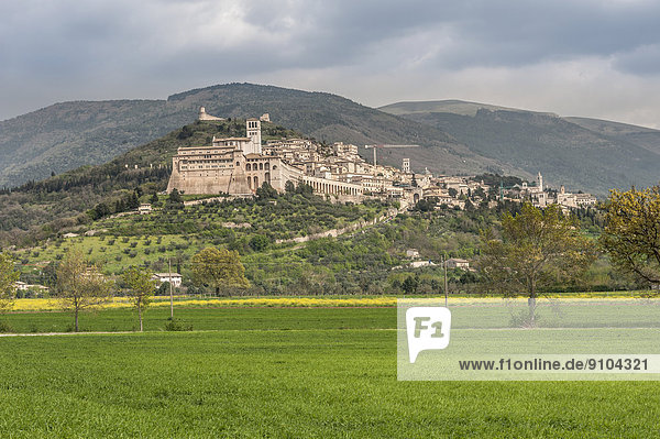 Ländliches Motiv ländliche Motive Stadt Ansicht umgeben Assisi Italien Umbrien