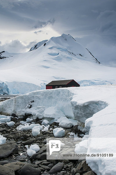 Forschungsstation Port Lockroy  heute ein Museum  Wiencke  Palmer Archipelago  Antarktis