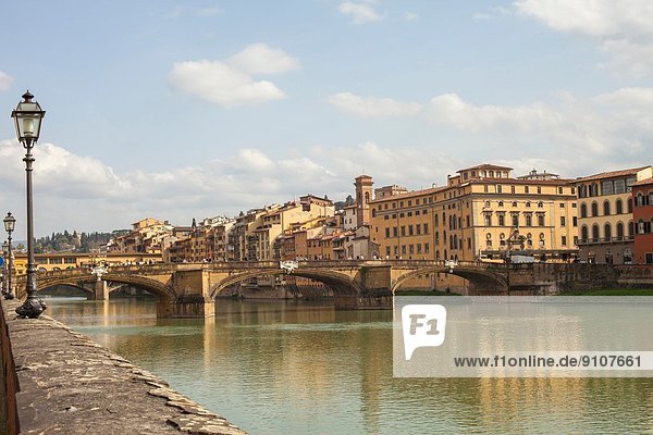 Blick auf den Arno  Florenz  Italien